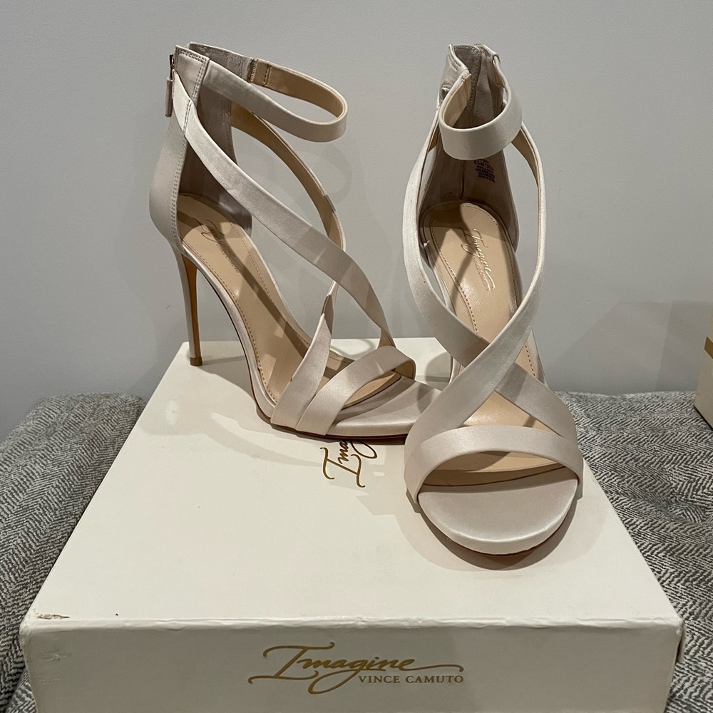 Vince Camuto